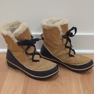Sorel Brown and Black Winter Boots